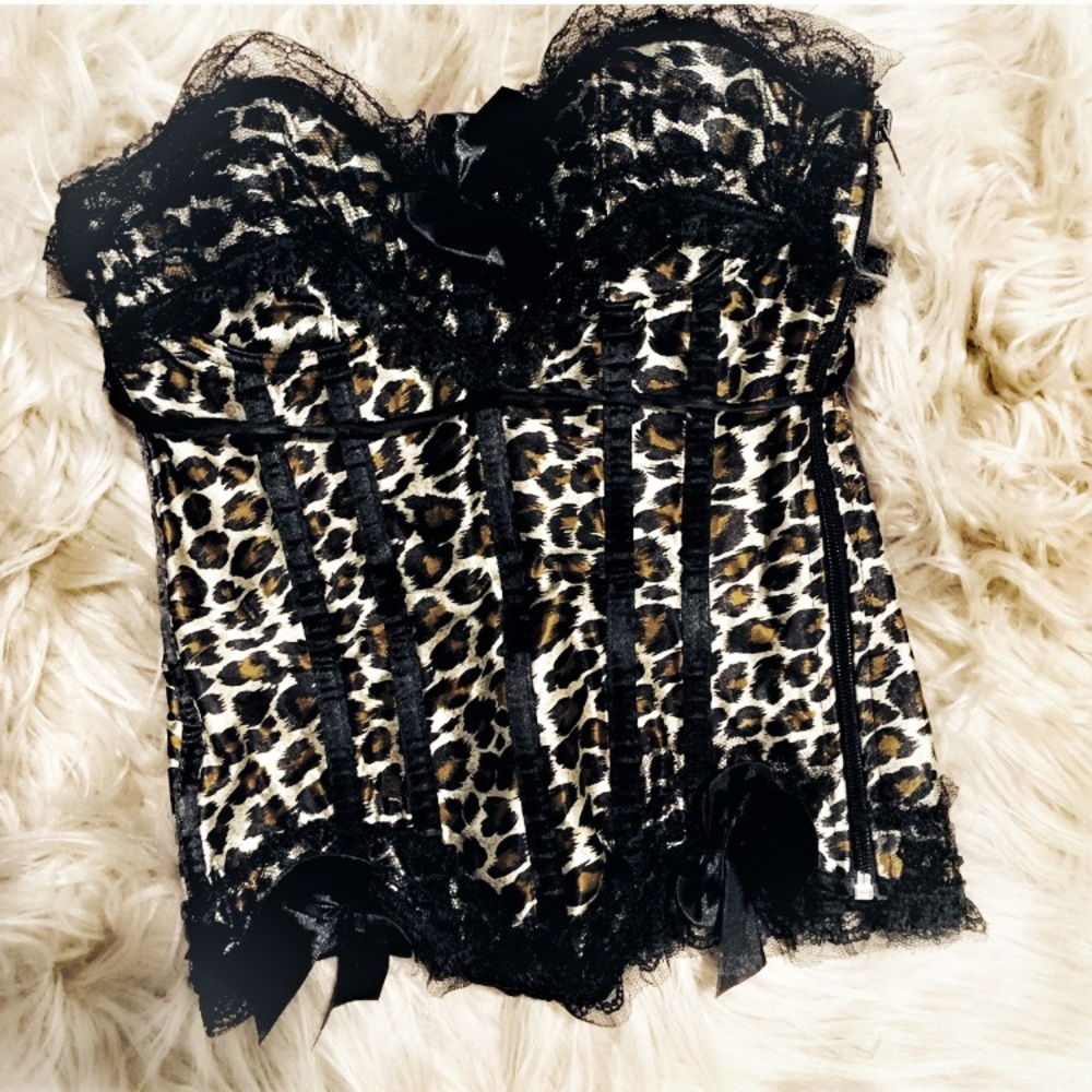 Size S trendy leopard print corset with bow